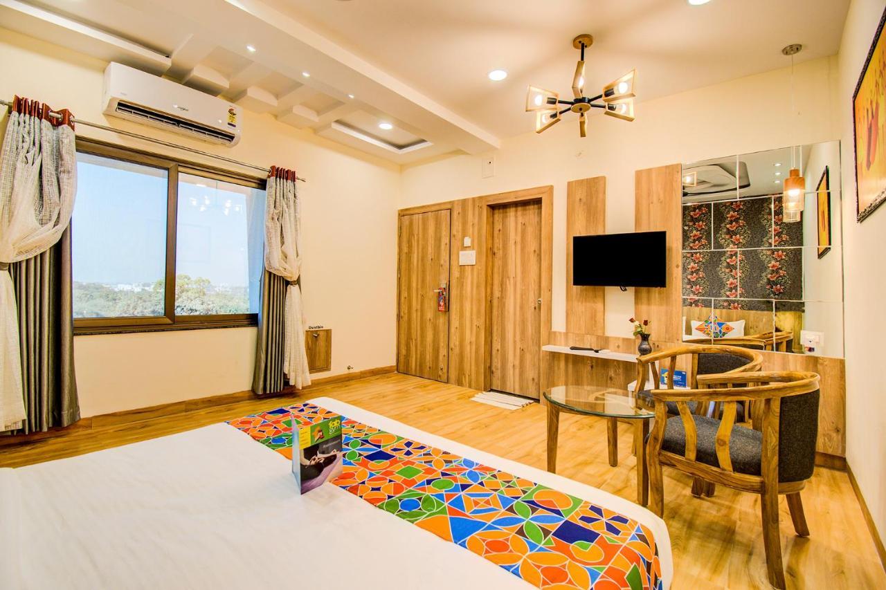 Fabhotel Prime Om Epic Vijay Nagar Indore Exterior photo