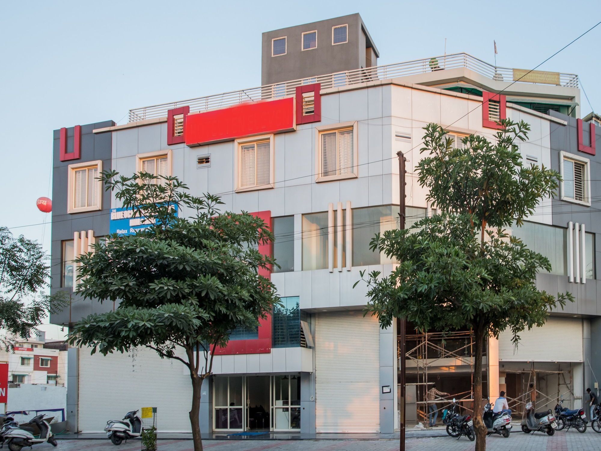 Fabhotel Prime Om Epic Vijay Nagar Indore Exterior photo